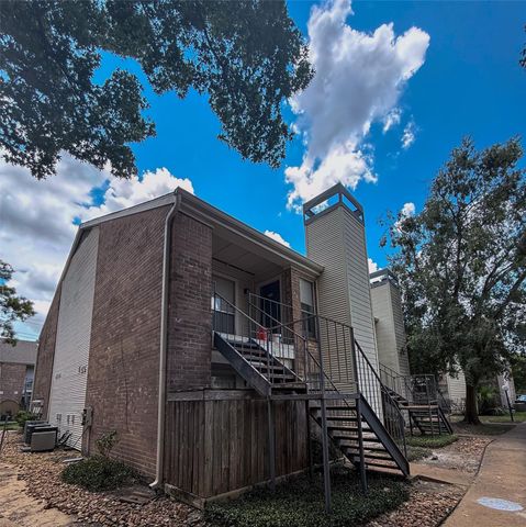3900 Woodchase Drive 77, Houston, TX 77042
