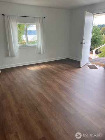3618 W Madrona Street, Bremerton, WA 98312