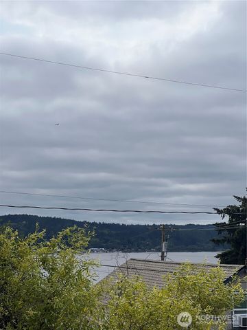 3618 W Madrona Street, Bremerton, WA 98312