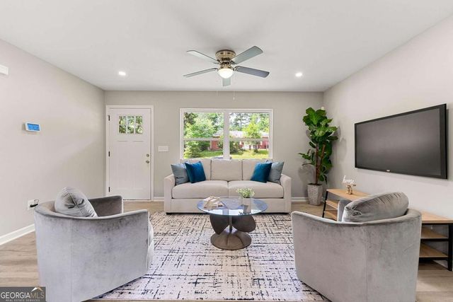 1660 Mallard Circle, Conley, GA 30288