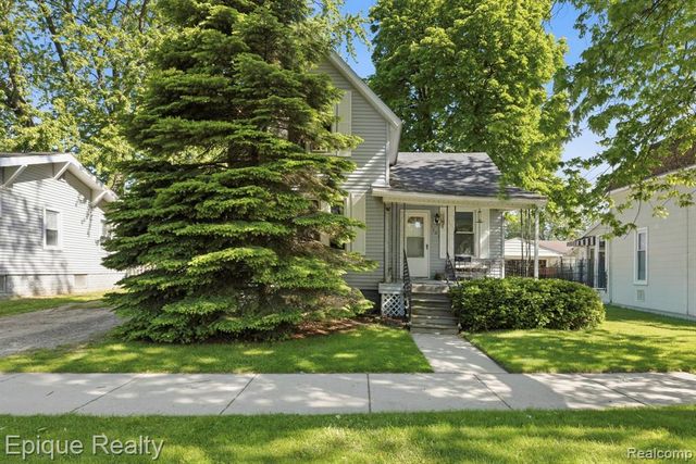 1301 Myrtle Street, Port Huron, MI 48060