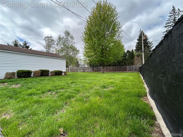 14935 Harrison Street, Livonia, MI 48154