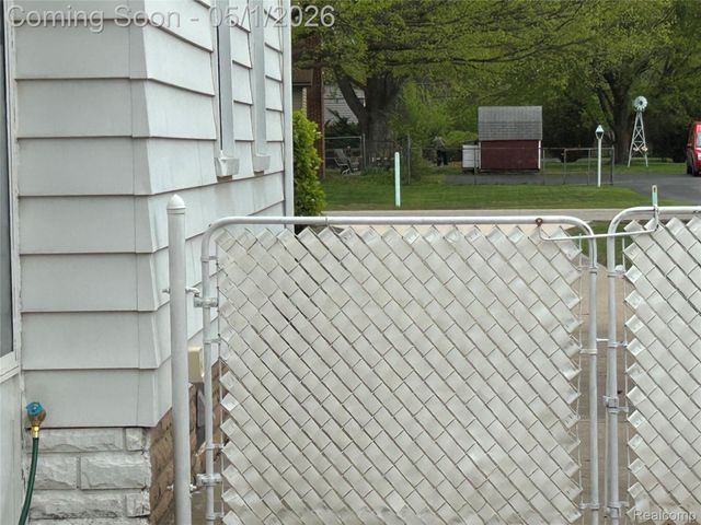 14935 Harrison Street, Livonia, MI 48154
