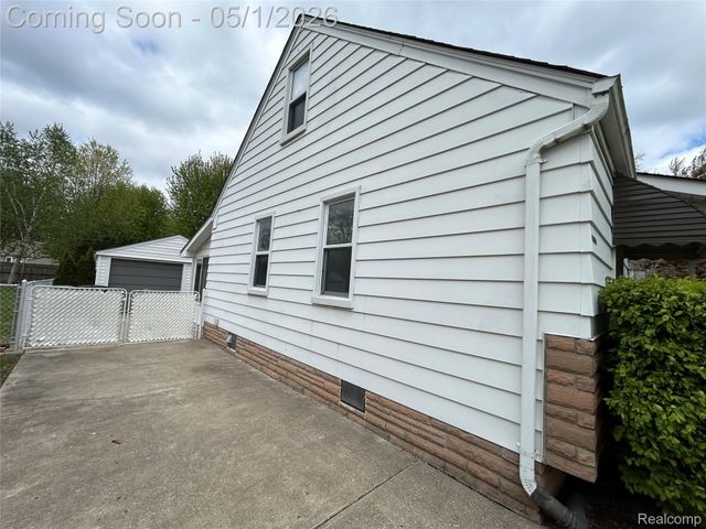 14935 Harrison Street, Livonia, MI 48154