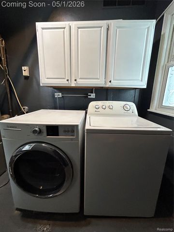 14935 Harrison Street, Livonia, MI 48154