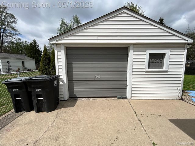 14935 Harrison Street, Livonia, MI 48154