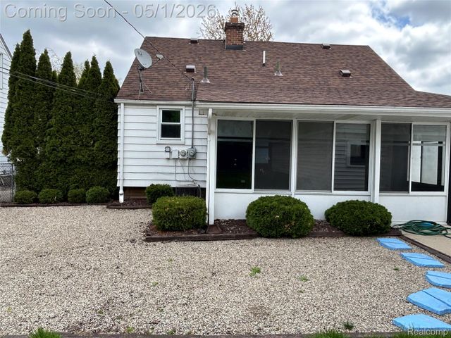 14935 Harrison Street, Livonia, MI 48154