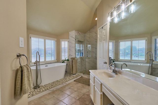 2610 Lakeside Village Drive, Missouri City, TX 77459
