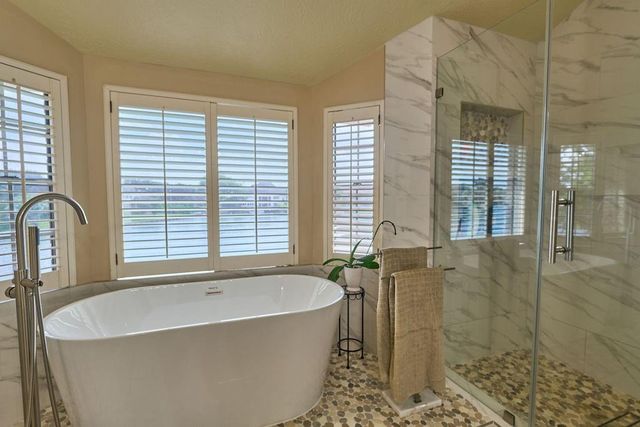 2610 Lakeside Village Drive, Missouri City, TX 77459