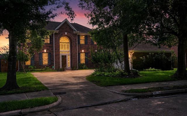 2610 Lakeside Village Drive, Missouri City, TX 77459