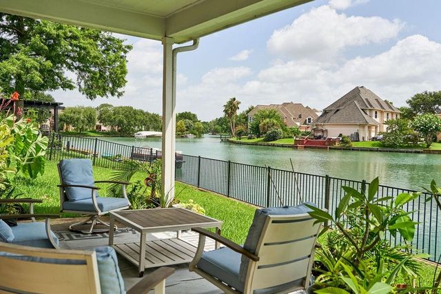 2610 Lakeside Village Drive, Missouri City, TX 77459