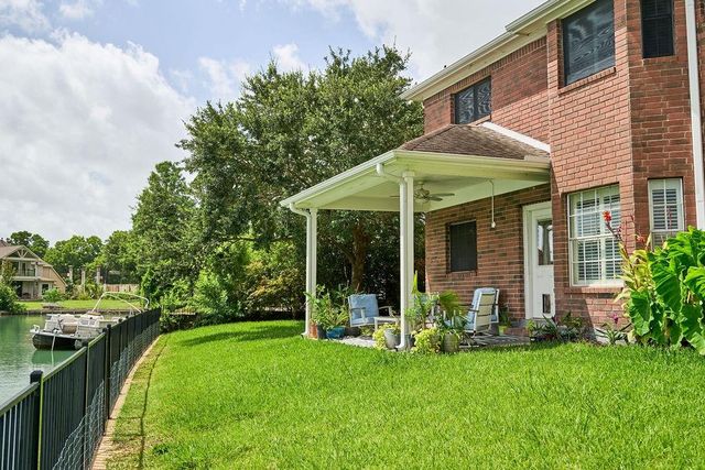 2610 Lakeside Village Drive, Missouri City, TX 77459