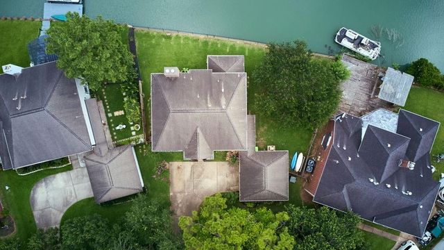 2610 Lakeside Village Drive, Missouri City, TX 77459
