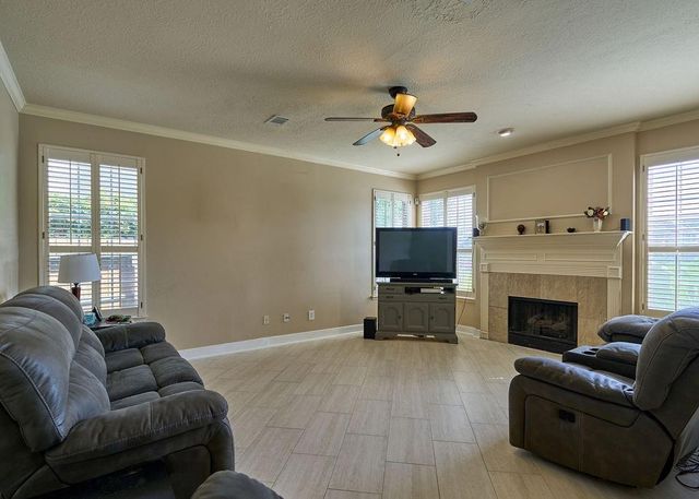 2610 Lakeside Village Drive, Missouri City, TX 77459