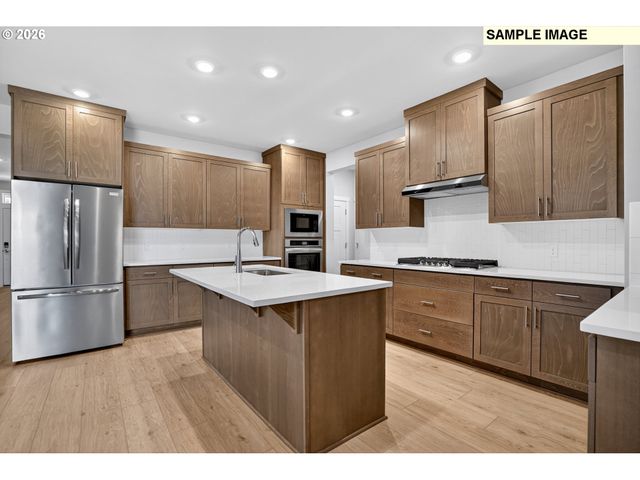 16766 Sw LORIKEET Ln, Beaverton, OR 97007