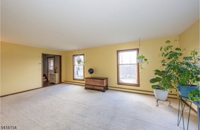 10 Peary Dr, Vernon Twp., NJ 07461