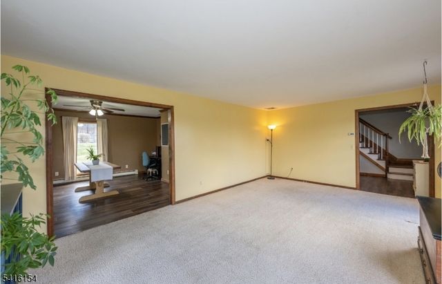 10 Peary Dr, Vernon Twp., NJ 07461