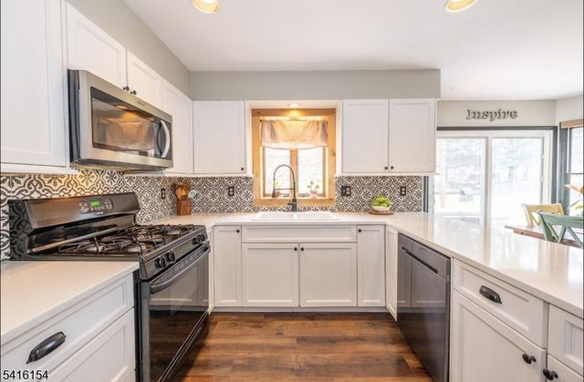 10 Peary Dr, Vernon Twp., NJ 07461