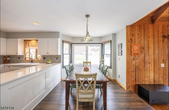 10 Peary Dr, Vernon Twp., NJ 07461