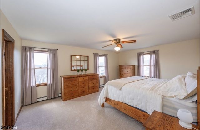 10 Peary Dr, Vernon Twp., NJ 07461