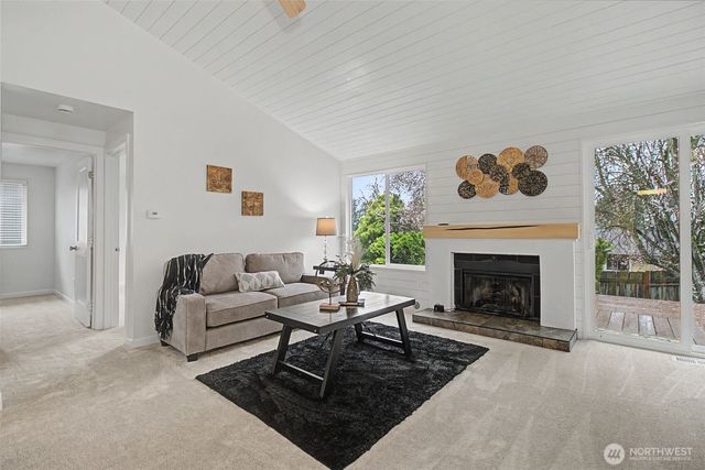 25111 118th Court SE, Kent, WA 98030