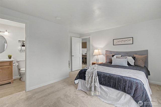 25111 118th Court SE, Kent, WA 98030