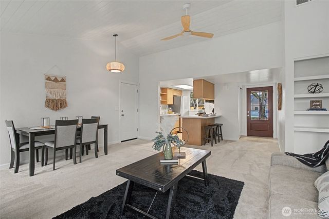 25111 118th Court SE, Kent, WA 98030