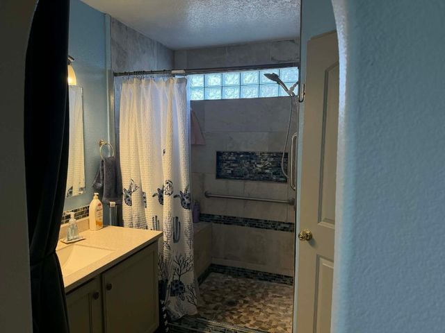 8112 Vista Volcan Lane SW, Albuquerque, NM 87121