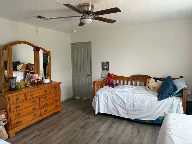 8112 Vista Volcan Lane SW, Albuquerque, NM 87121