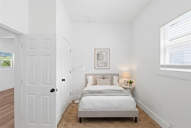 2120 W NASSAU STREET, Tampa, FL 33607