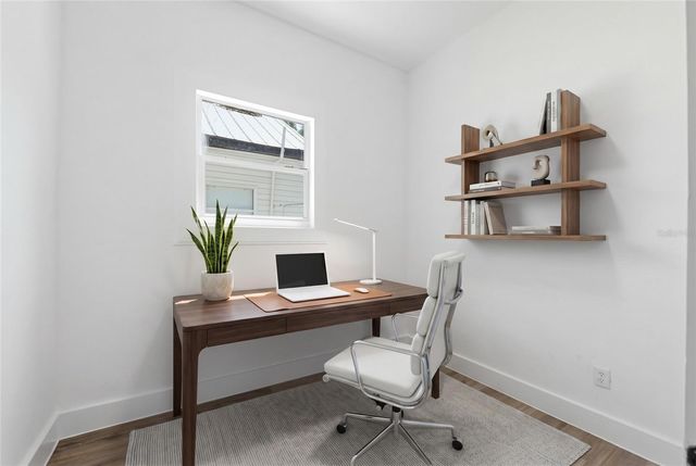 2120 W NASSAU STREET, Tampa, FL 33607