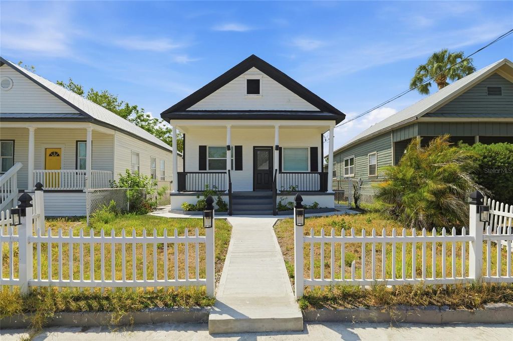 2120 W NASSAU STREET, Tampa, FL 33607