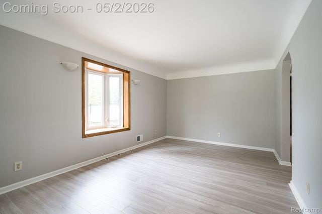 111 Blanche Drive, Troy, MI 48098