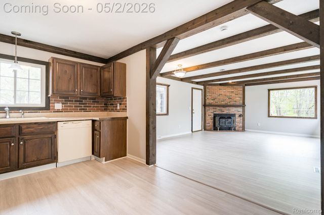 111 Blanche Drive, Troy, MI 48098