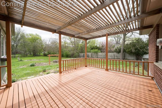 111 Blanche Drive, Troy, MI 48098