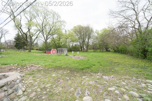 111 Blanche Drive, Troy, MI 48098