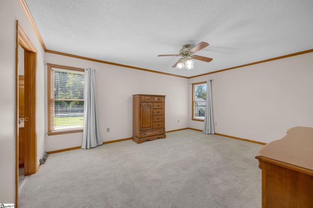 200 Wren Way, Simpsonville, SC 29681