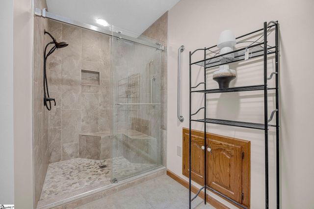 200 Wren Way, Simpsonville, SC 29681
