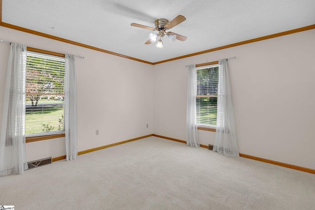200 Wren Way, Simpsonville, SC 29681