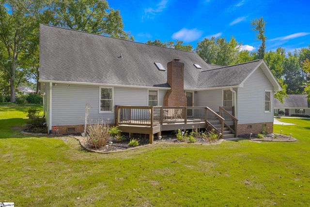 200 Wren Way, Simpsonville, SC 29681