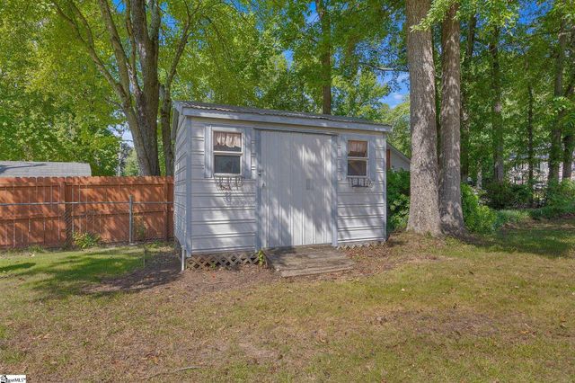 200 Wren Way, Simpsonville, SC 29681