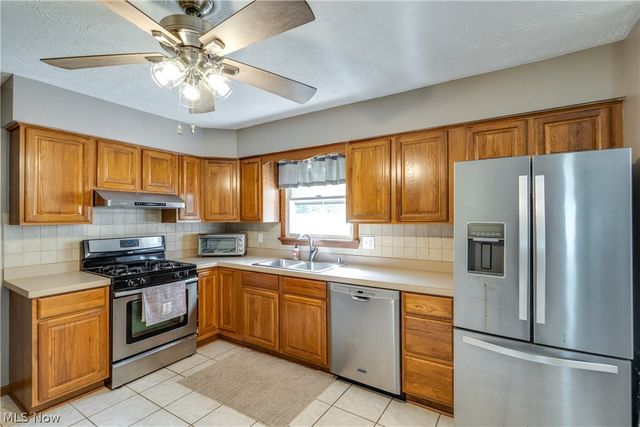 13452 Sunflower Avenue NW, Mogadore, OH 44260