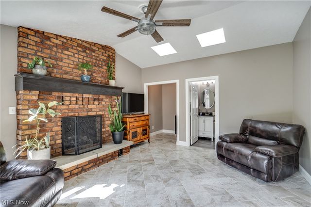 13452 Sunflower Avenue NW, Mogadore, OH 44260