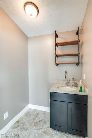 13452 Sunflower Avenue NW, Mogadore, OH 44260