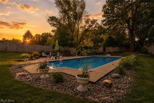 13452 Sunflower Avenue NW, Mogadore, OH 44260