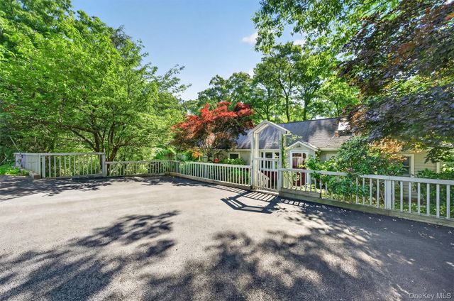 20 Blueberry Hill, Greenwood Lake, NY 10925