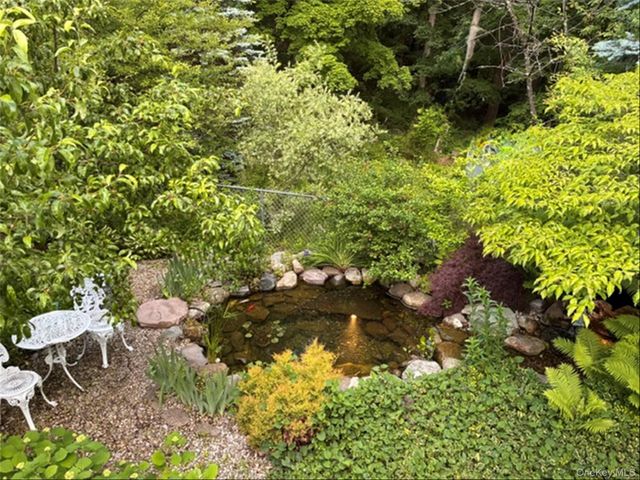 20 Blueberry Hill, Greenwood Lake, NY 10925