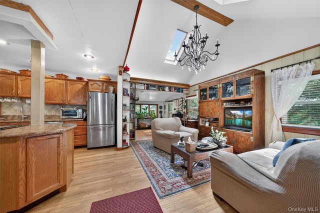 20 Blueberry Hill, Greenwood Lake, NY 10925