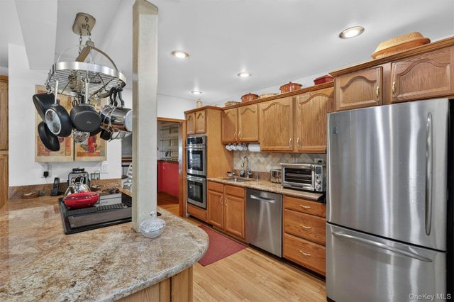 20 Blueberry Hill, Greenwood Lake, NY 10925