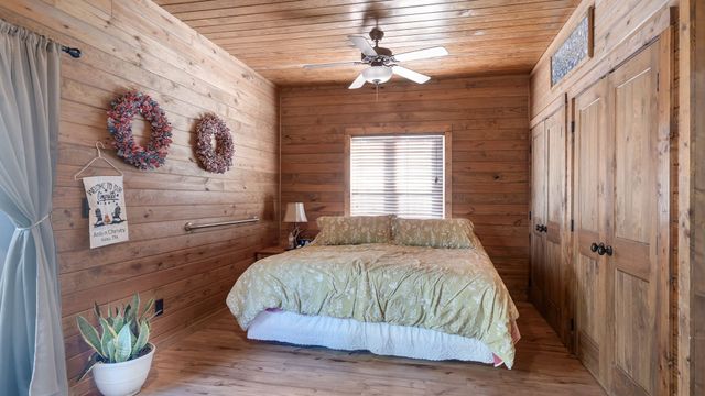 225 Kelso Smithland Rd, Kelso, TN 37348